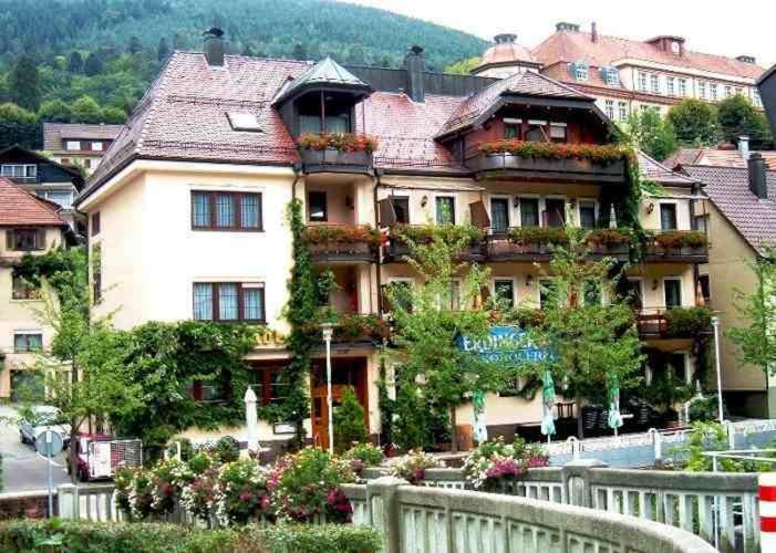 באד ווילבאד Hotel Restaurant Alte Linde מראה חיצוני תמונה